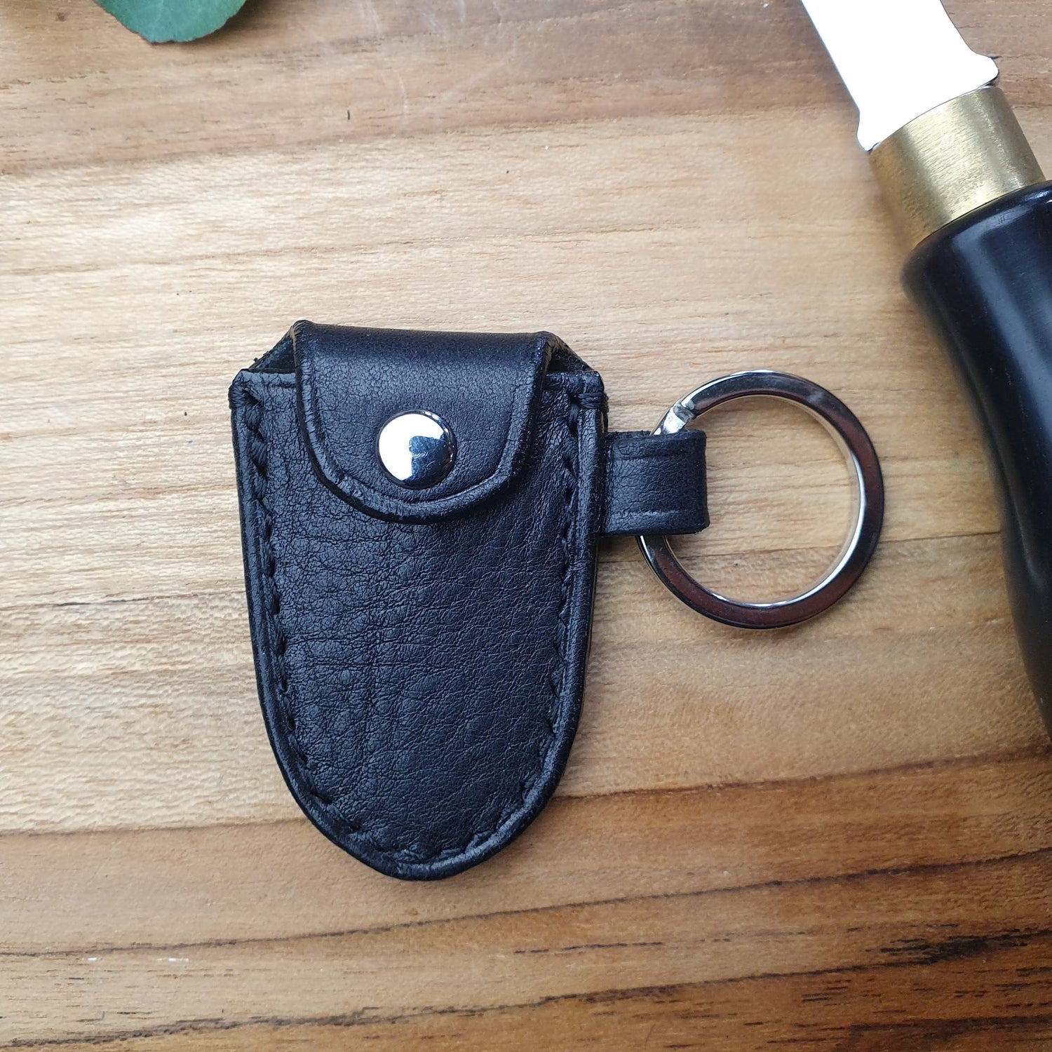 Hands of Tym 'Kevin' The Handmade Leather Safe Key Pouch Holder on Keyring