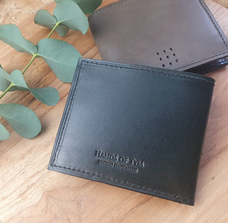 Hands of Tym SLG 'Larch' Bespoke Handmade Leather Bifold 6 Card Wallet