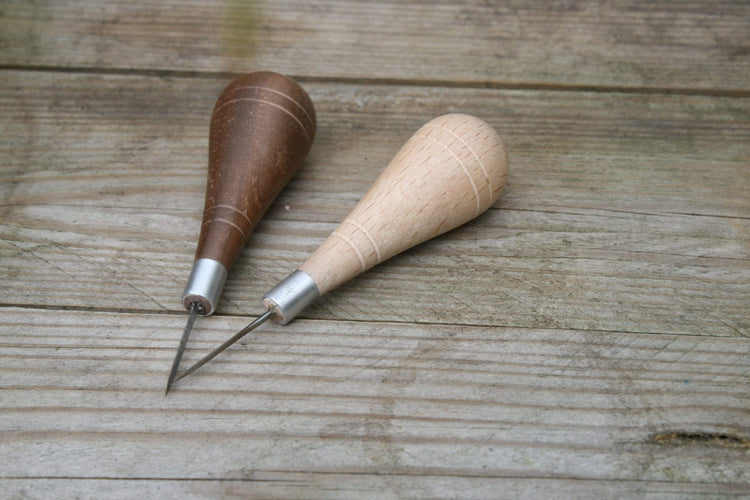 Hands of Tym Tools and Supplies British handmade diamond tipped stitching awl for leather craft